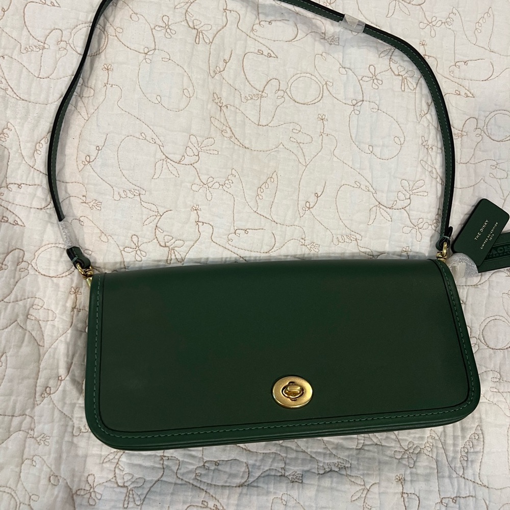 Coach Green Leather Shoulder Bag with Gold Turn-Lock *New*